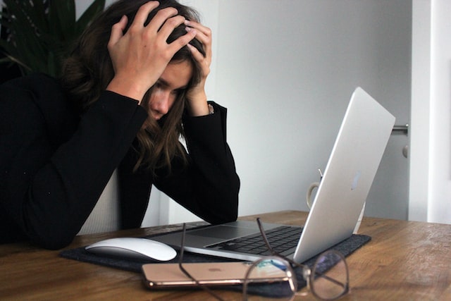 stressed woman after payday loans