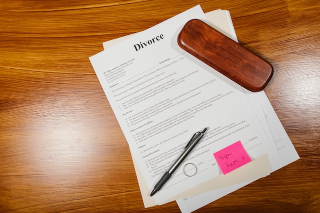divorcee papers